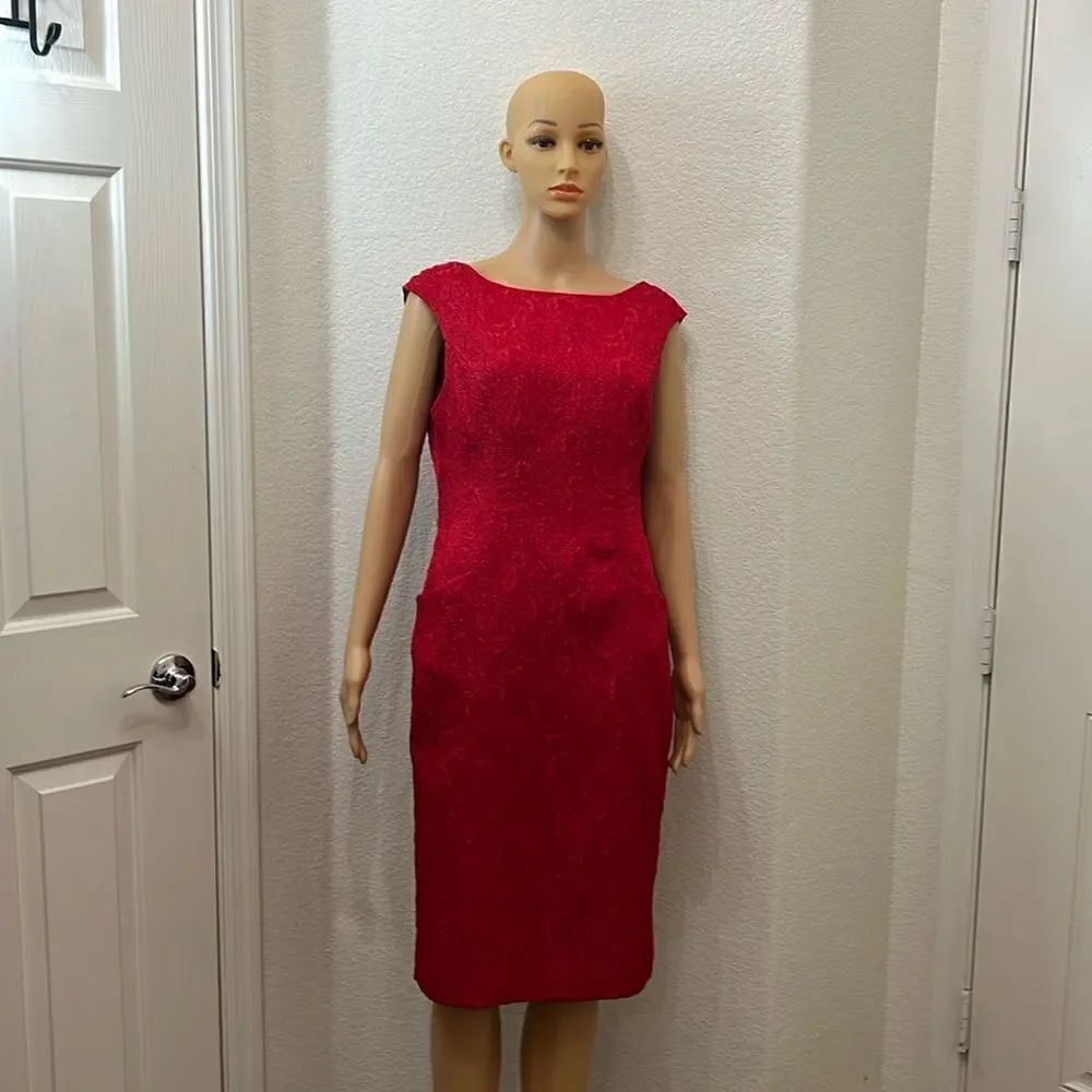 Evan Picone Sz 10 Dress Red Brocade Scoop Neck Sleeveless Midi Pockets Slit Back